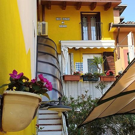 Dora Baltea Monolocale Primo Piano Mansarda Secondo Piano เวโรนา ภายนอก รูปภาพ